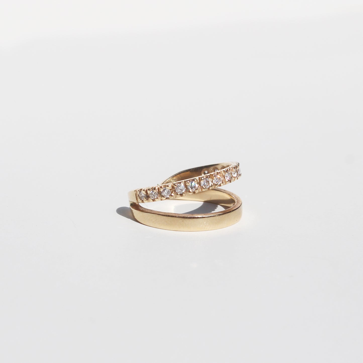 Anillo doble, con diamantes