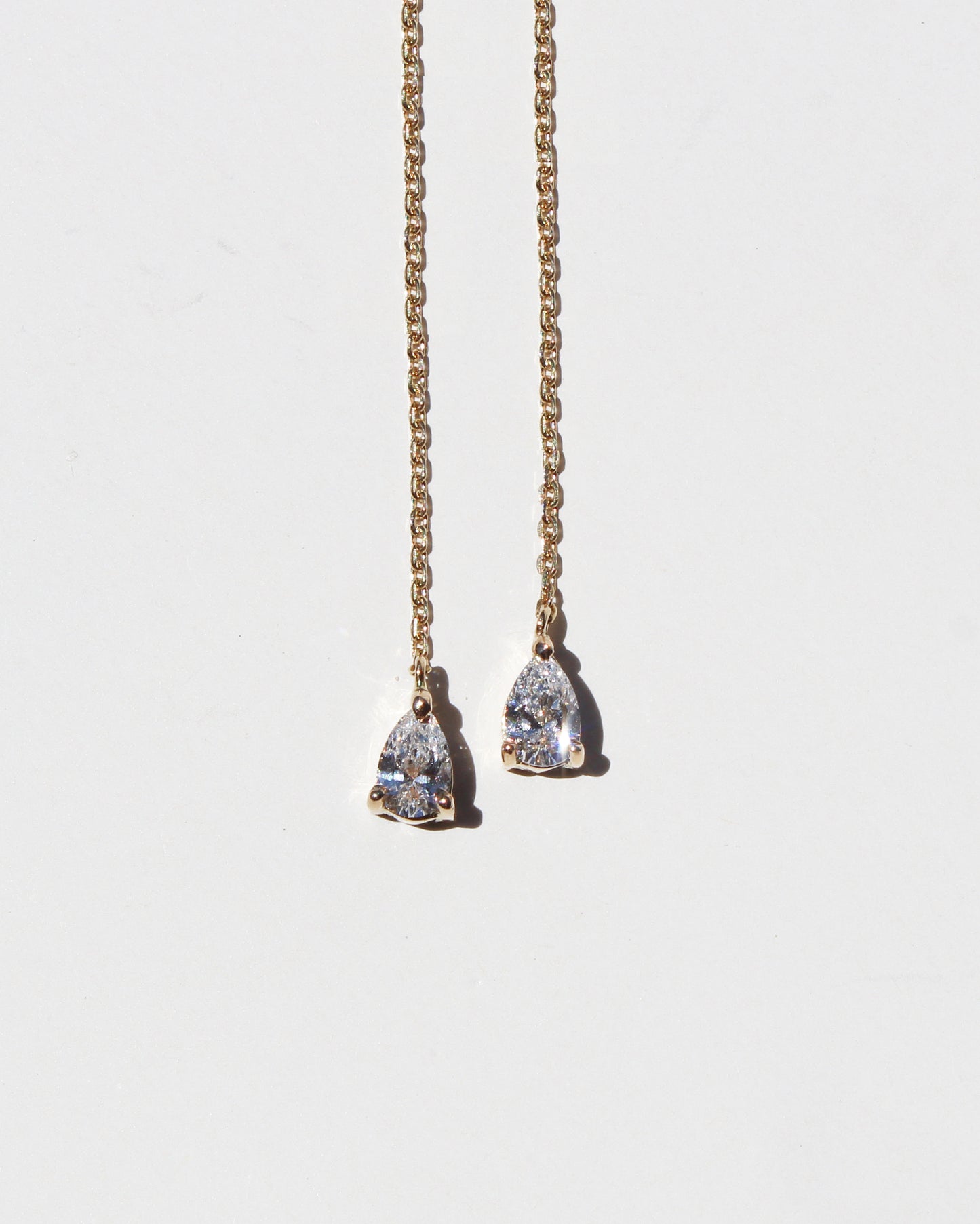 Aretes que cuelgan, diamante gota