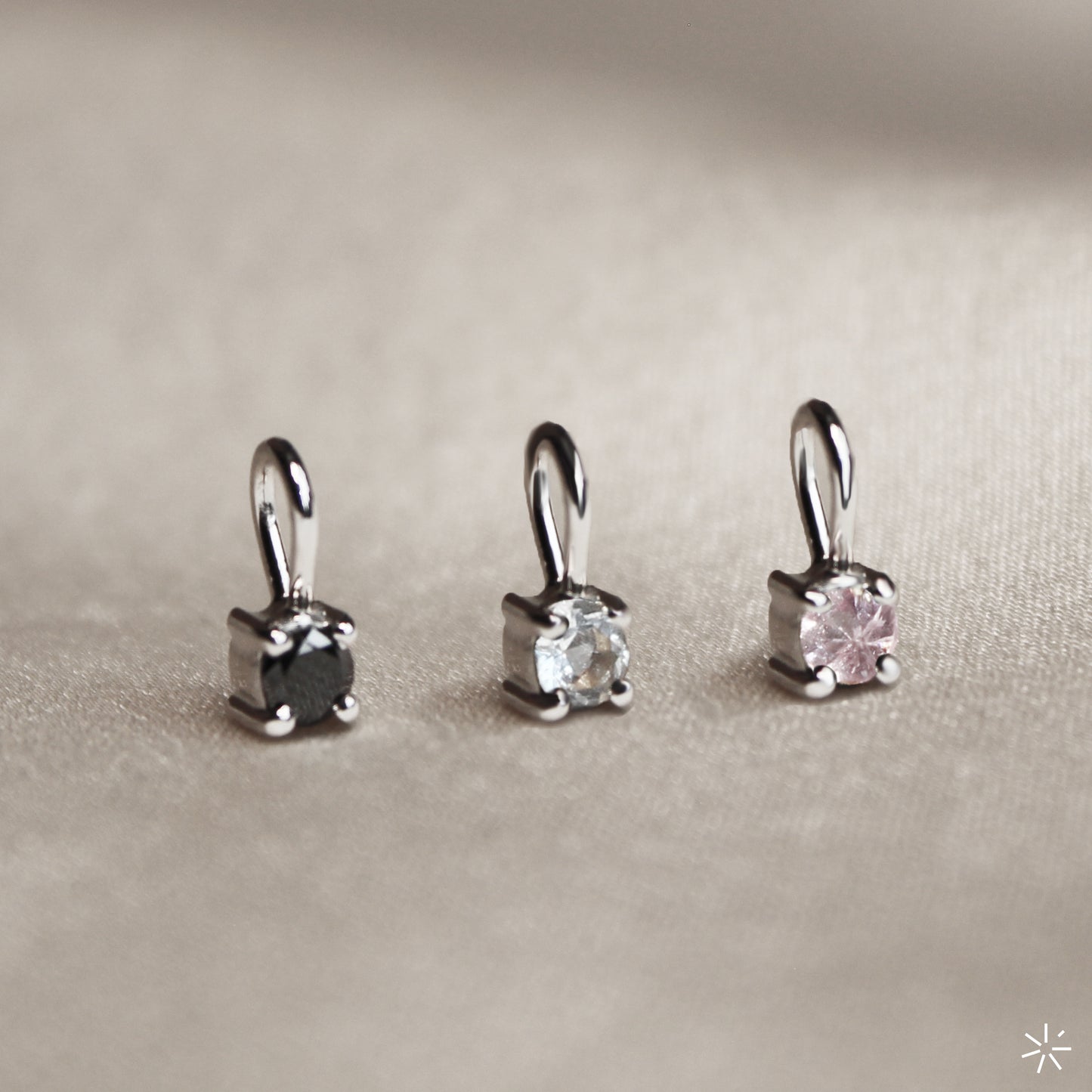 Dije de diamante negro