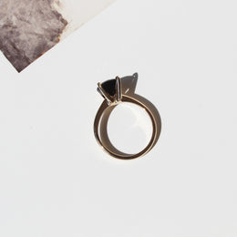 Anillo semipreciosa en solitario