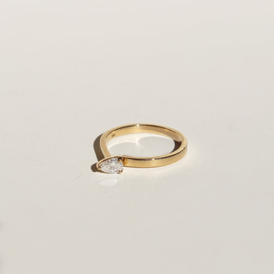 Anillo con diamante gota, lab-grown