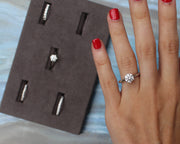 Solitario de diamante. Montura Tiffany - 6 uñas.