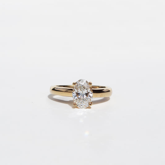 Solitario de diamante Oval