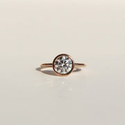 Anillo Rocío, diamante biselado