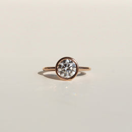 Anillo Rocío, diamante biselado