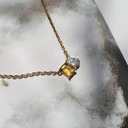 Collar de diamante + piedra del mes