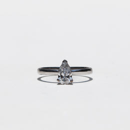 Solitario de diamante gota