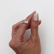 Anillo Priscilla, corte Esmeralda