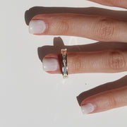 Eterna Ring. Churumbela con diamantes baguette