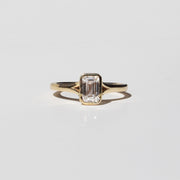 Anillo Mariana - Diamante esmeralda