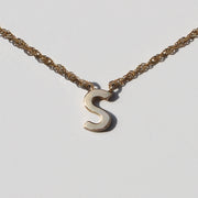 Collar Maia - Inicial en Oro