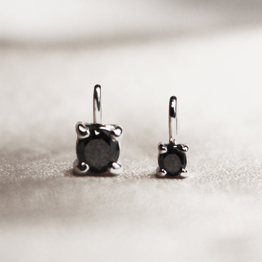 Dije de diamante negro