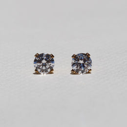 Aretes Amna de circonia.