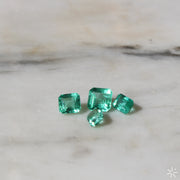 Anillo con esmeralda colombiana