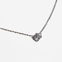 Collar con diamante gota, lab-grown