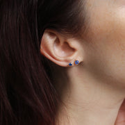 Broquel con piedra fina de color