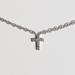 Collar cruz con diamantes